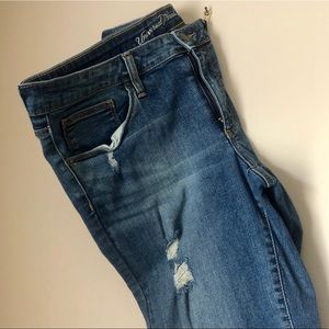 Mid-rise Universal Thread Jeans